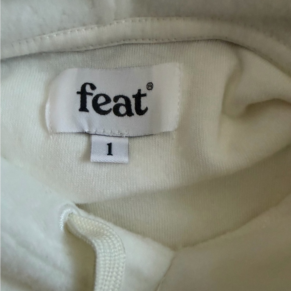 Feat BlanketBlend Ivory Hoodie – Comfy Unisex Large NWT - Picture 4 of 7